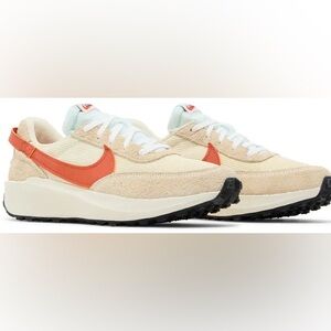 Women’s Nike Waffle Vintage Shoes